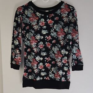 No Boundaries Black Floral Long Sleeve Top